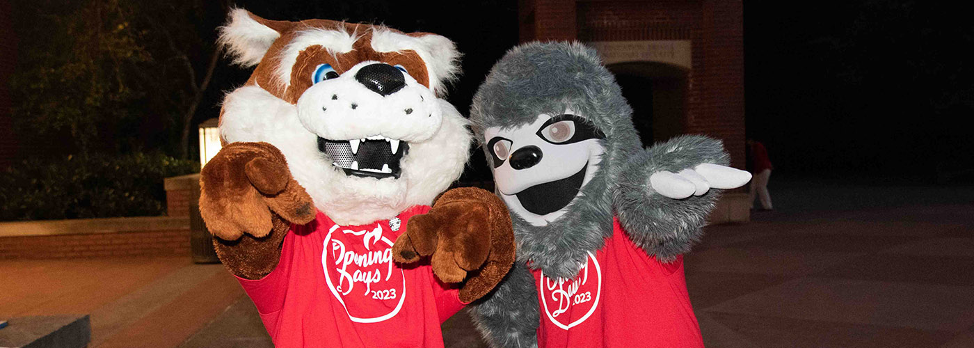 The Willamette University mascots.