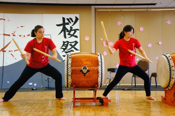 Taiko drummers
