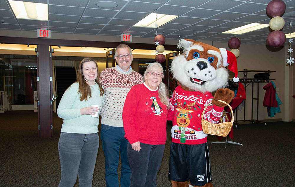 Thorsett family at the holiday dessert star tree lighting ceremony